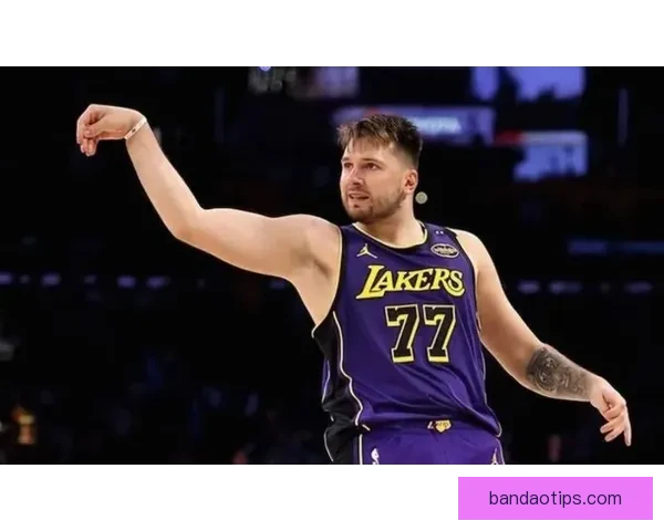 亚历山大连续九周领跑MVP榜 东契奇升至第二力压文班