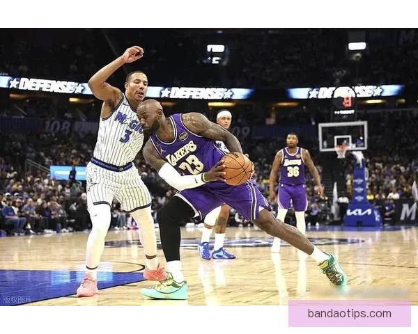 肯纳德绝杀救主延续东皇30+纪录梦游半场13中2三分7中0