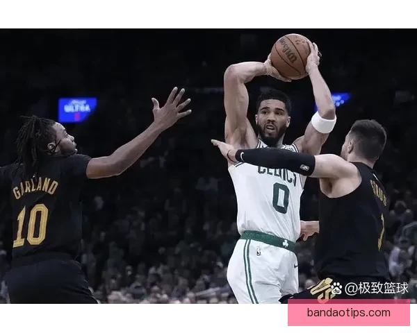 皮尔斯谈双探花组合：塔图姆需独处调整 布朗成MVP赛季领军人物